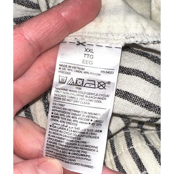 Old Navy Mid Rise Linen Blend Capri cropped stripe pants, size XXL NWT - Picture 5 of 5